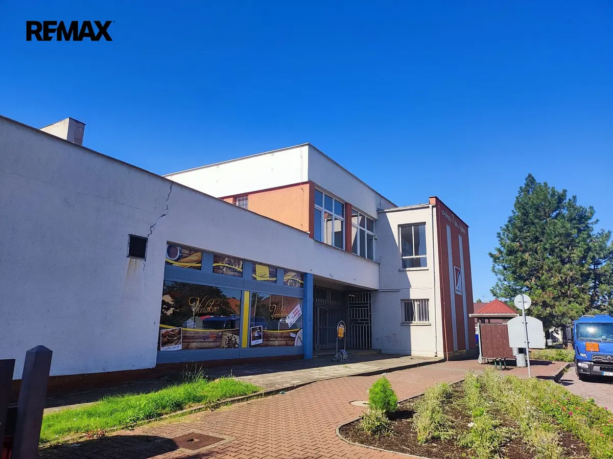 Pronájem komerčního prostoru 556 m², Vítězství · Slatiňany