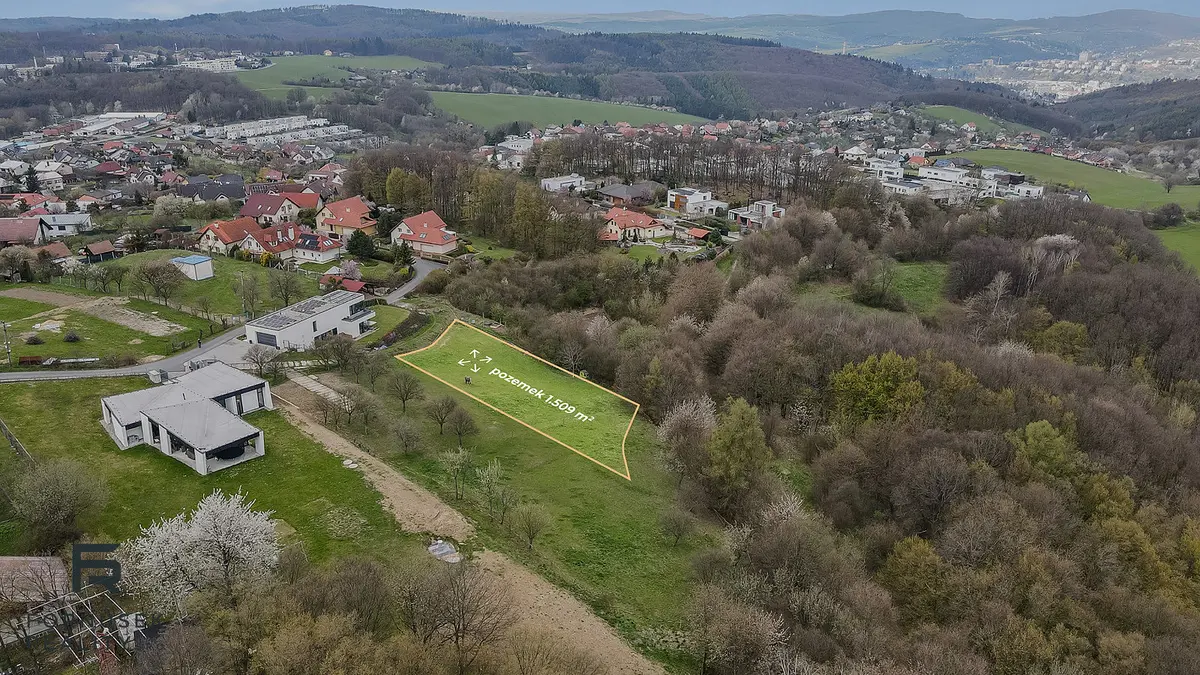 Prodej pozemku 509 m², Zlín