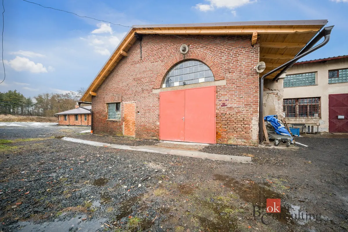 Pronájem komerčního prostoru 75 m², Lipová · Stěžery