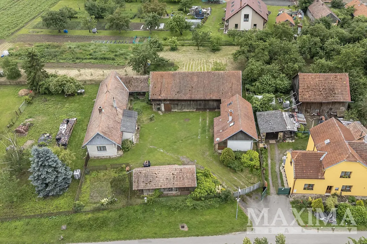 Prodej domu 196 m², Běchary