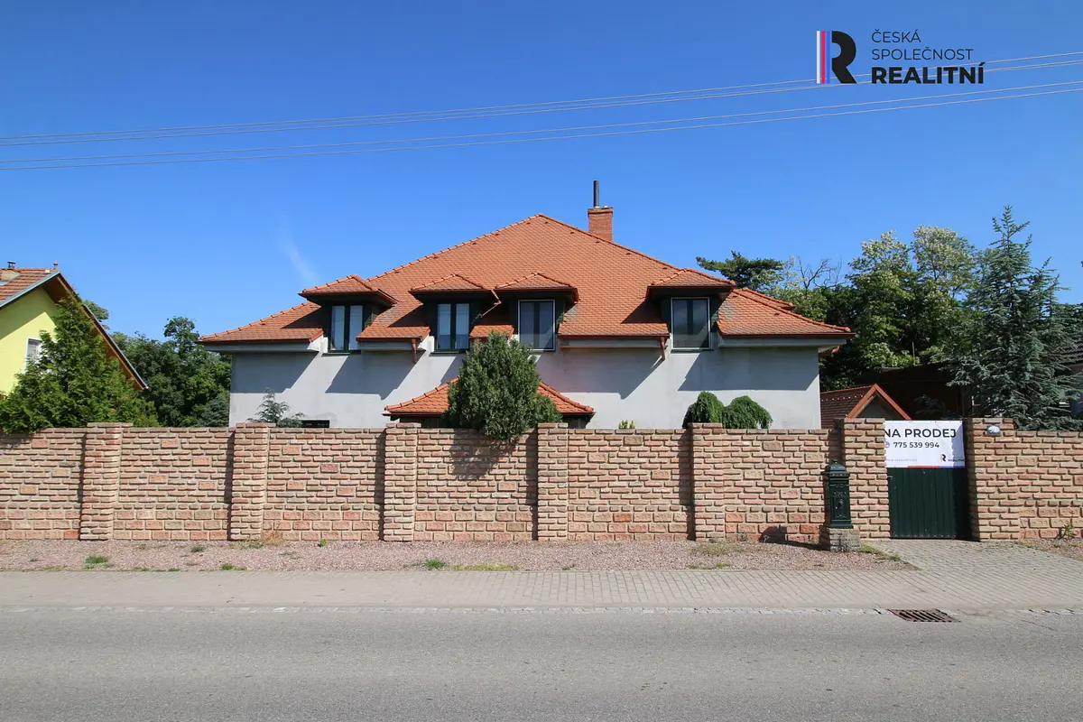 Prodej domu 705 m², Lednická · Hlohovec