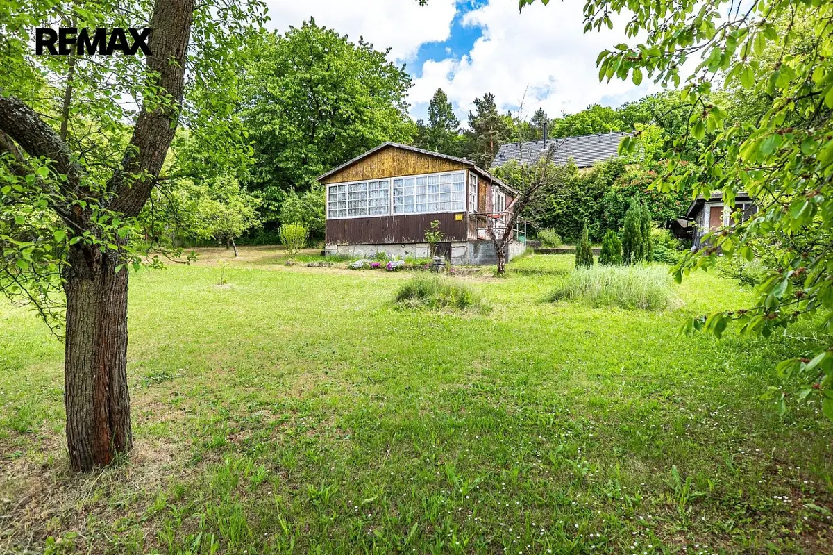 Prodej pozemku 775 m², K přehradám · Zbraslav