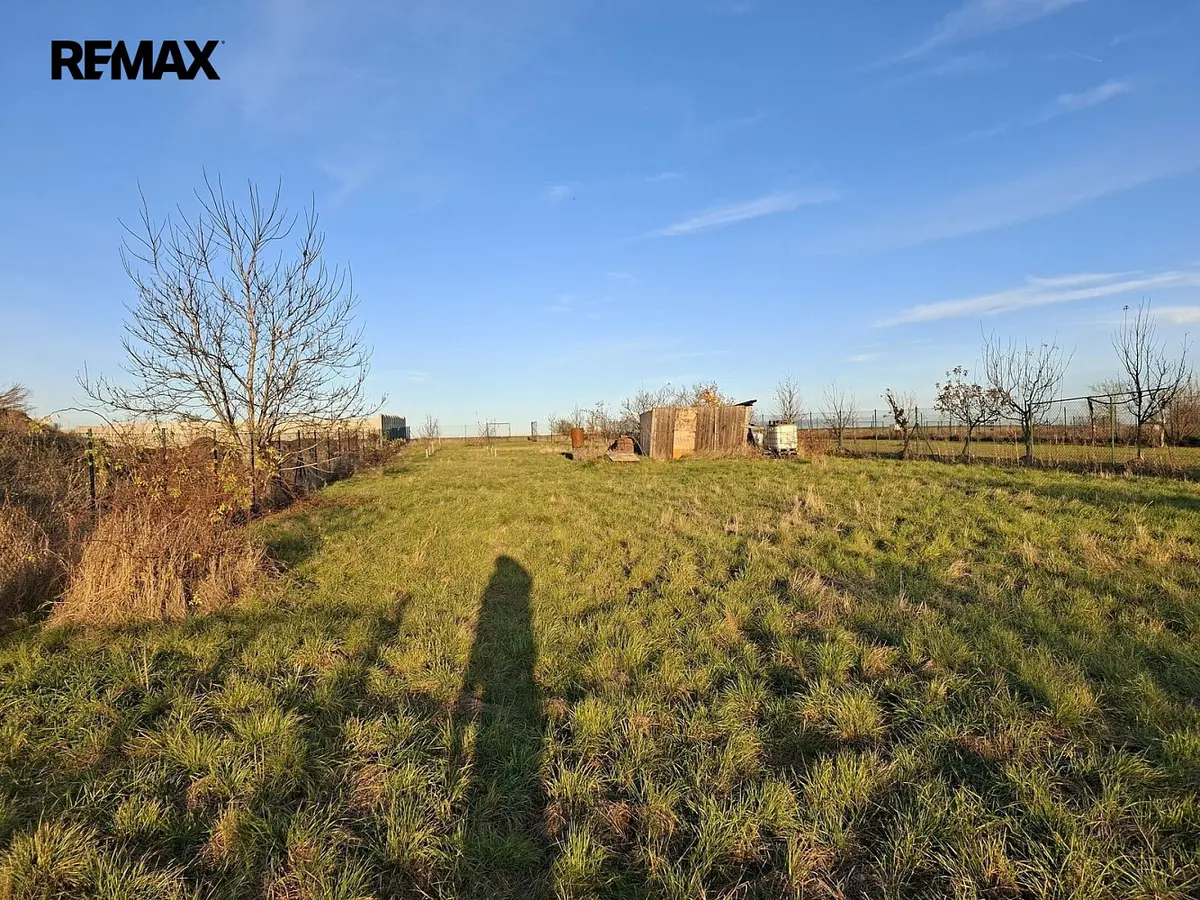 Prodej pozemku 1527 m², Křenovice · okres Vyškov