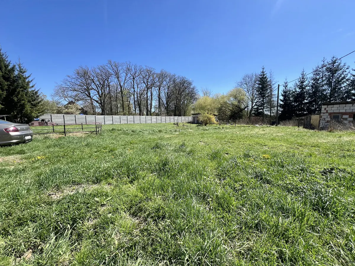 Prodej pozemku 951 m², Líšťany - Luhov · okres Plzeň-sever
