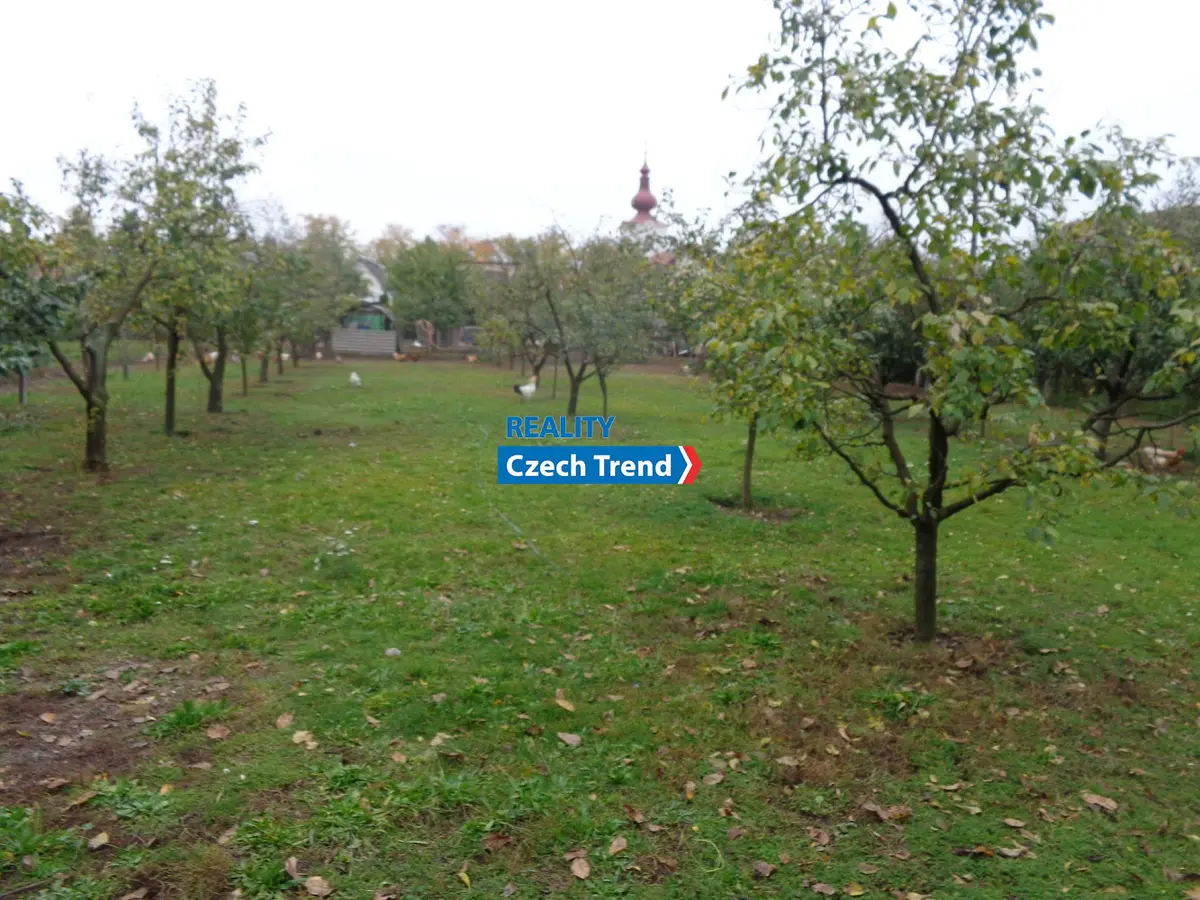 Prodej pozemku 990 m², Slup · okres Znojmo