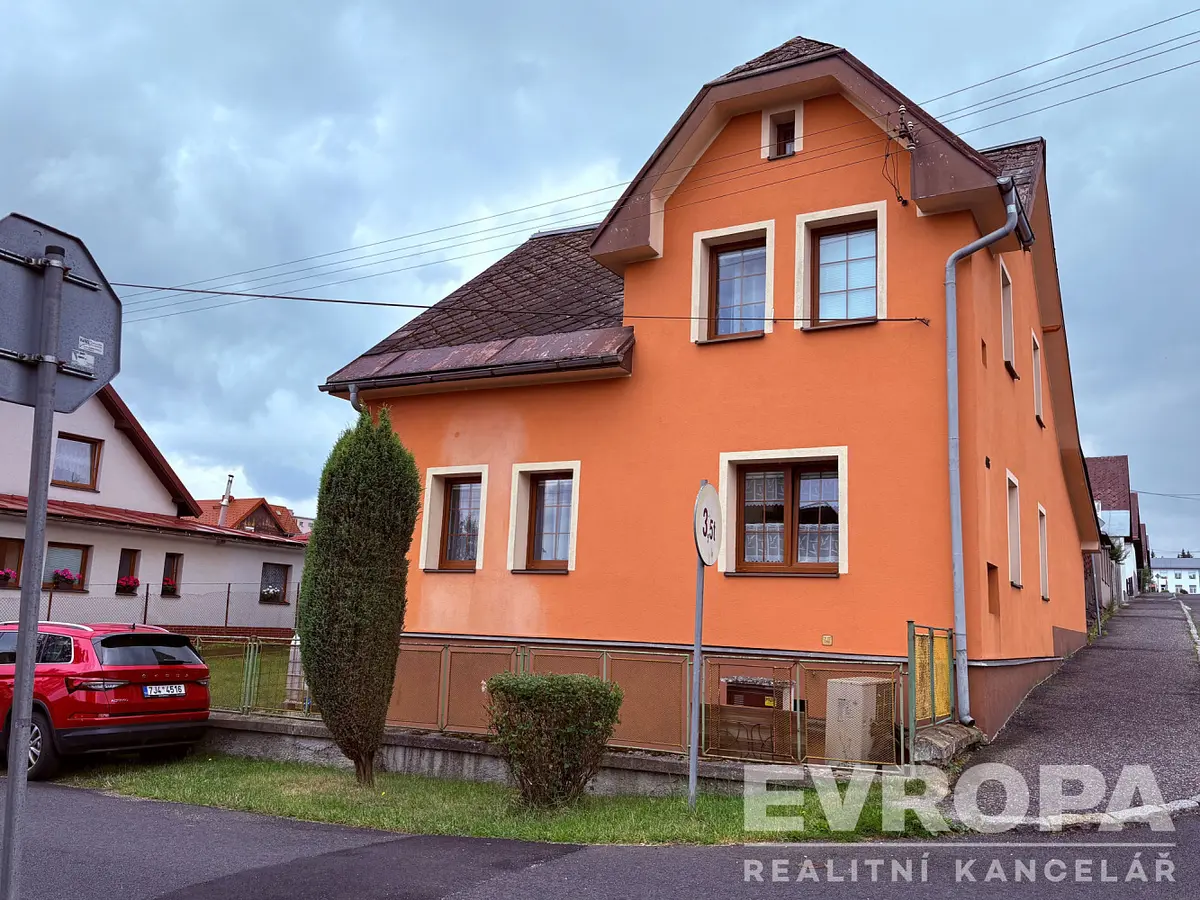 Prodej domu 190 m², Jiráskova · Rotava