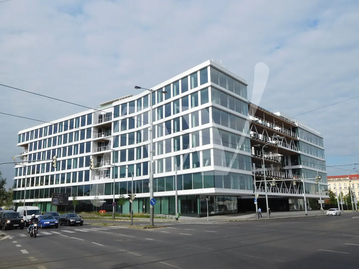 Pronájem komerčního prostoru 648 m², Plynární · Holešovice