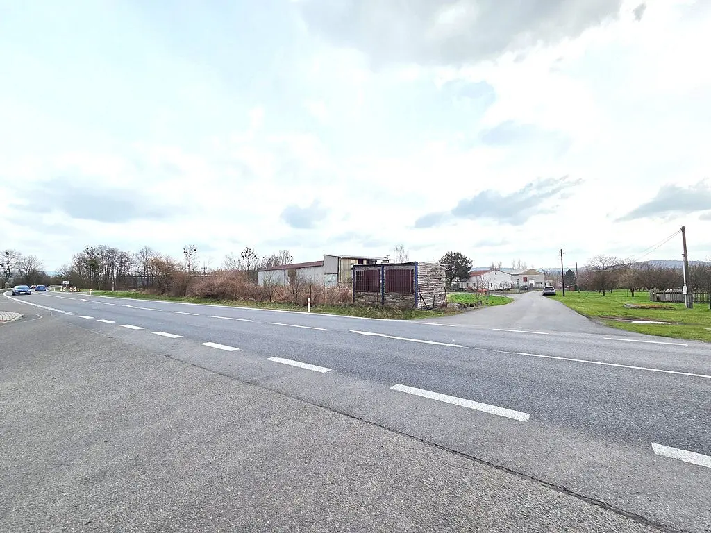 Prodej pozemku 898 m², Milotice nad Bečvou