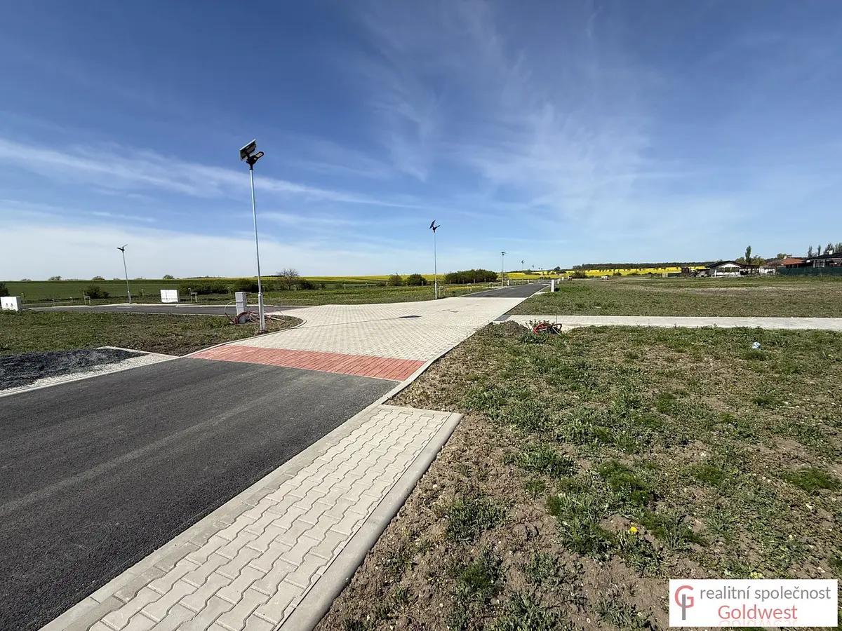 Prodej pozemku 820 m², Rožďalovice · okres Nymburk