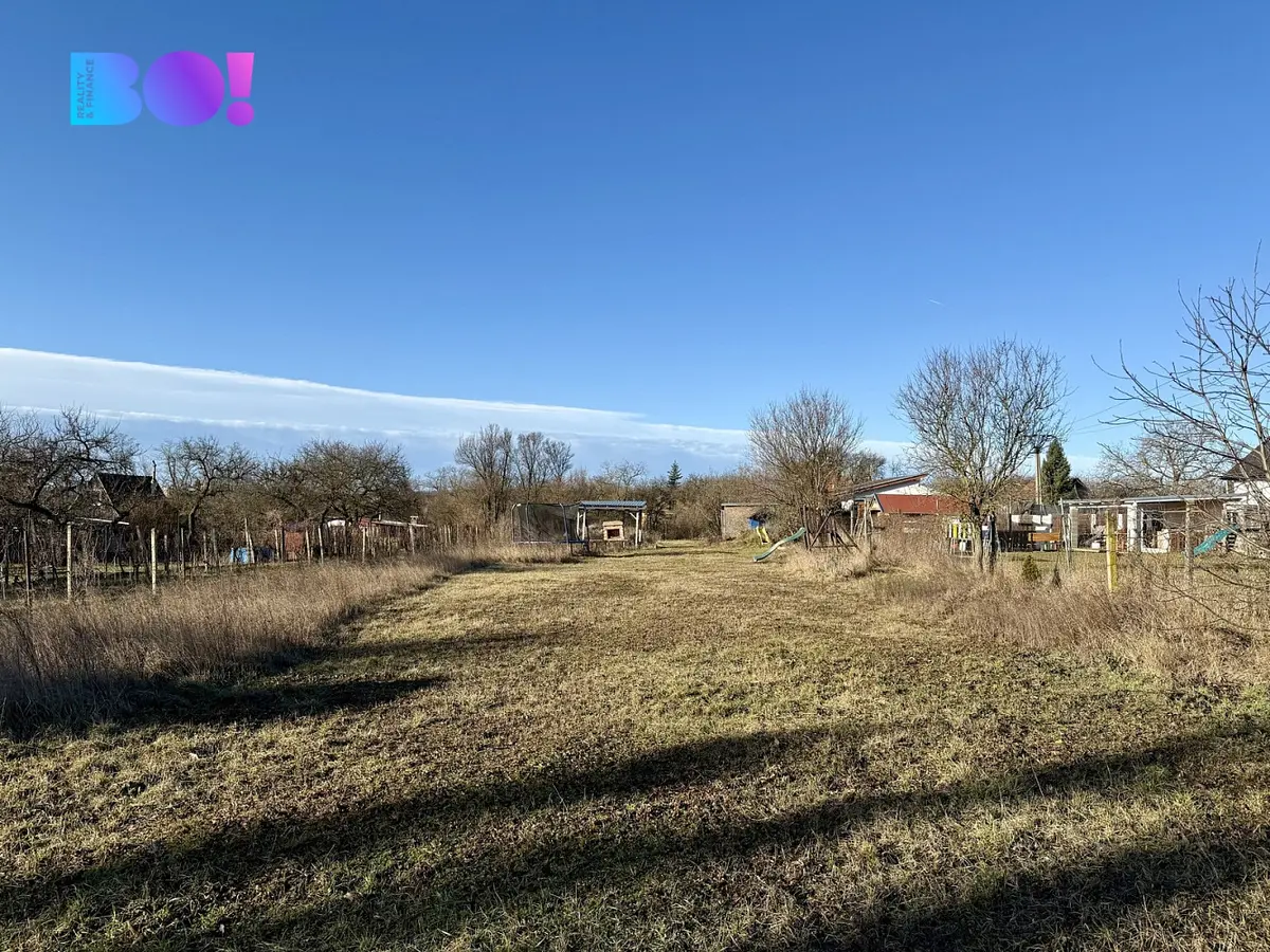 Prodej pozemku 809 m², Znojmo