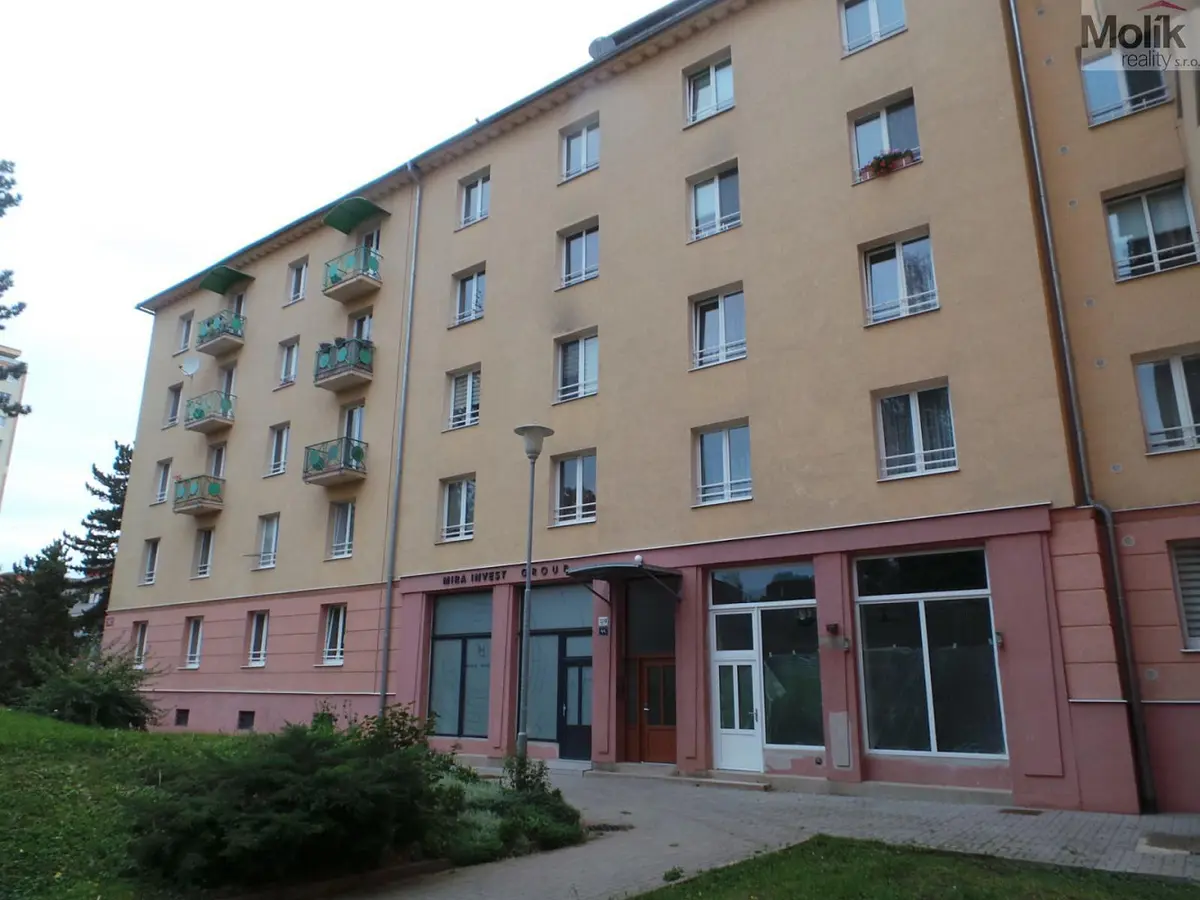 Prodej komerčního prostoru 55 m², Most II · Most