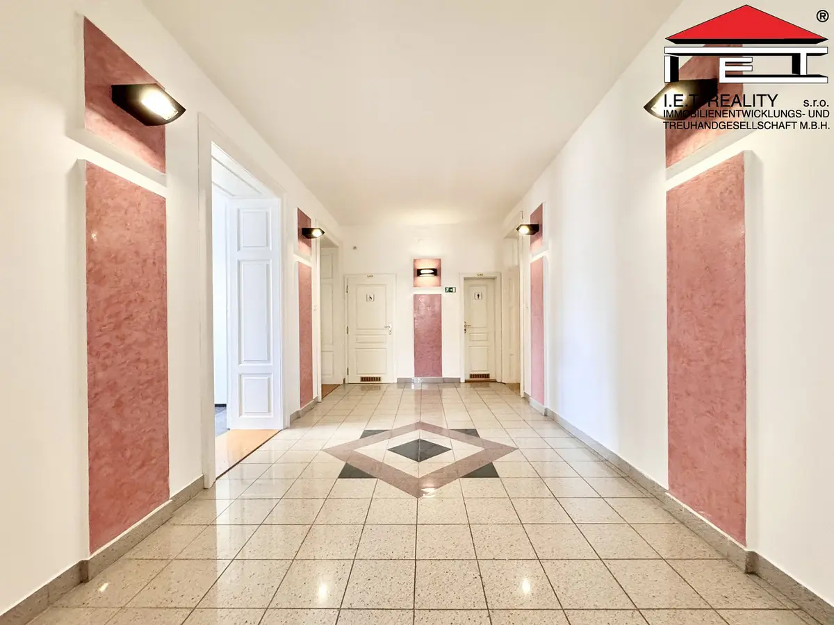 Pronájem komerčního prostoru 527 m², Šilingrovo náměstí · Město Brno · Brno