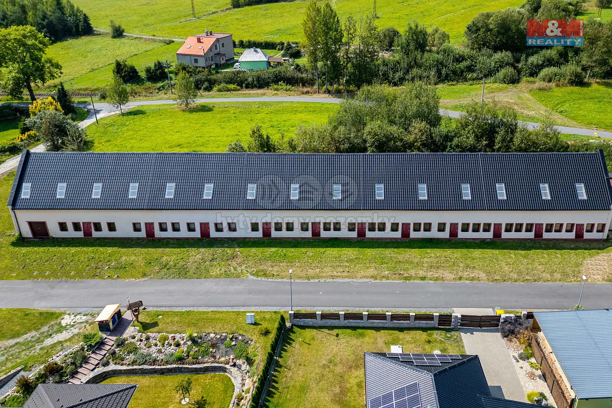Prodej domu 2000 m², Valšov · okres Bruntál