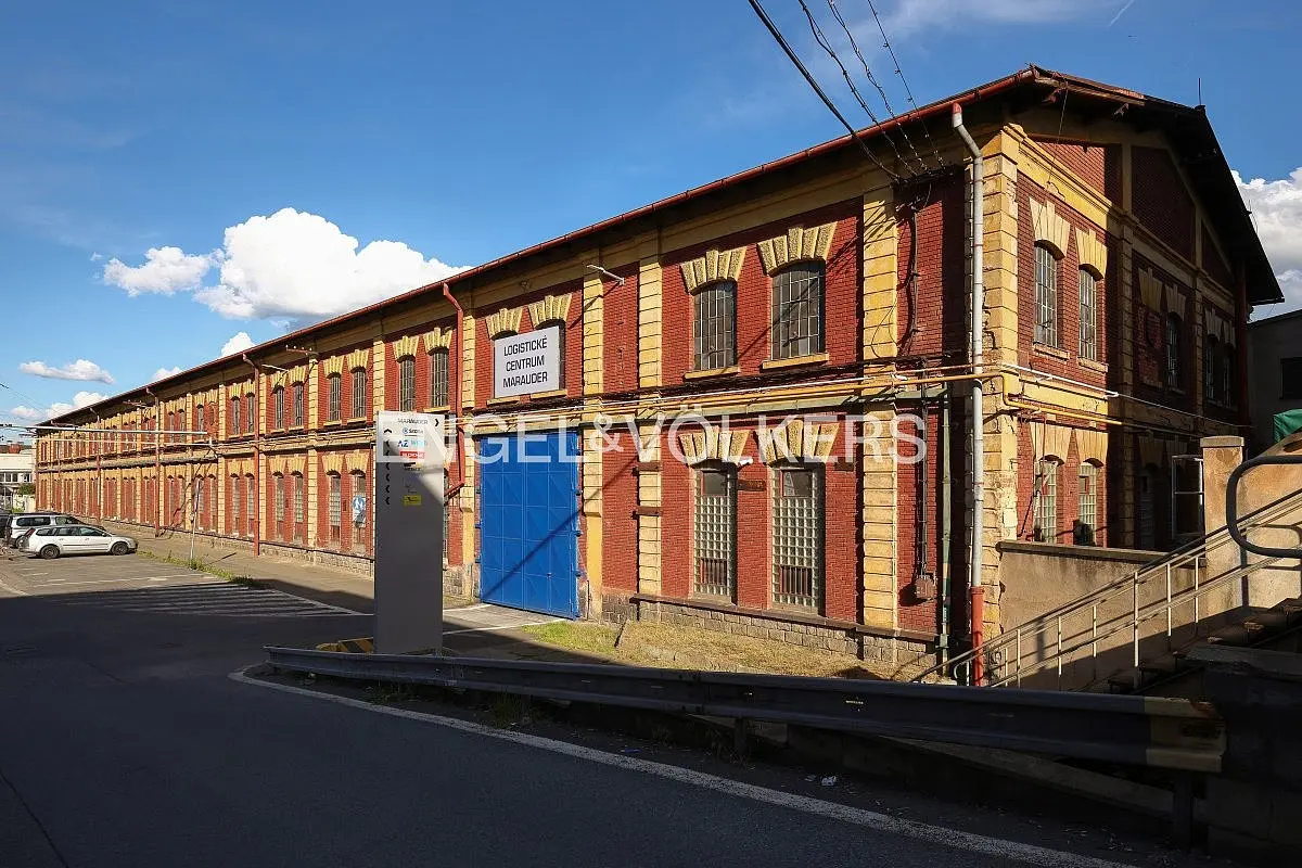 Pronájem komerčního prostoru 14528 m², Plzeň