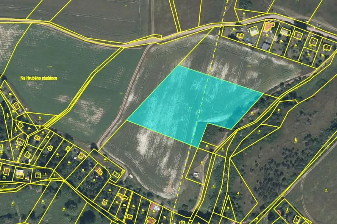 Prodej pozemku 13751 m², Malá Hraštice · okres Příbram