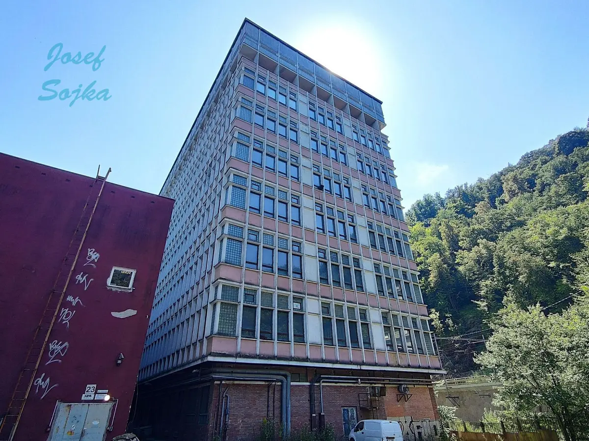 Pronájem komerčního prostoru 4500 m², Adamov · okres Blansko