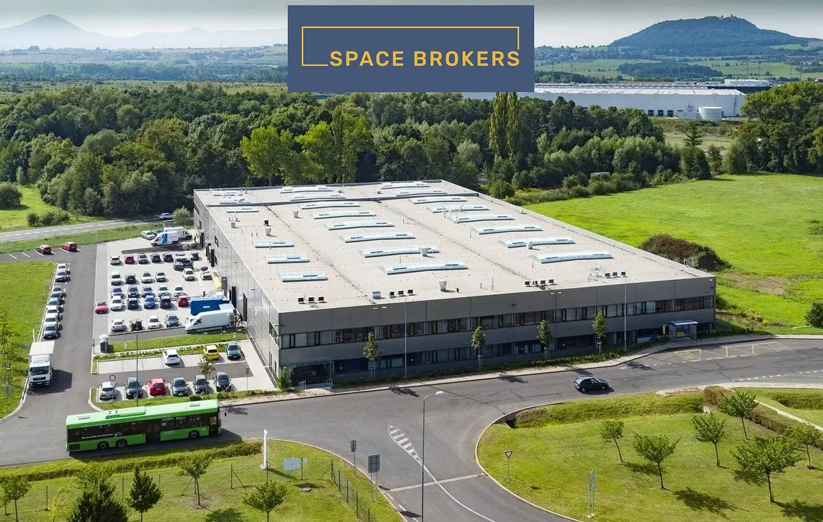 Pronájem komerčního prostoru 2517 m², Nové Modlany · Krupka