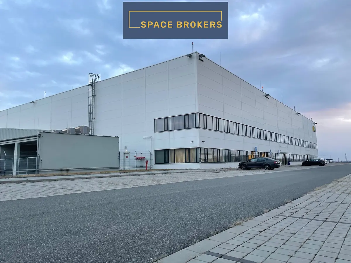 Pronájem komerčního prostoru 6166 m², Hranice · okres Přerov