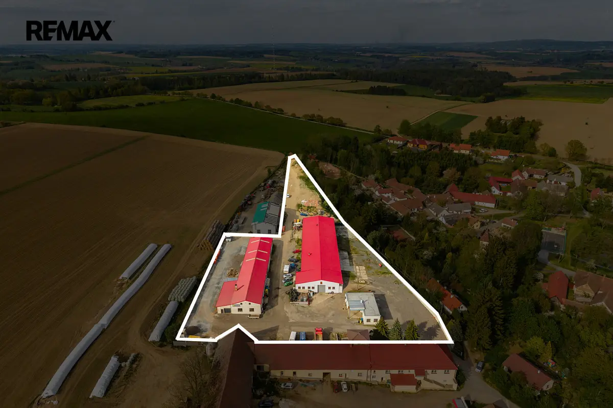Prodej komerčního prostoru 2100 m², Buřenice · okres Pelhřimov