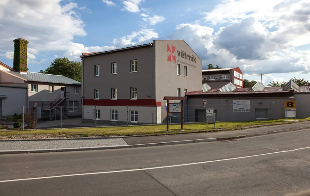 Pronájem komerčního prostoru 985 m², Božkovské náměstí · Božkov · Plzeň