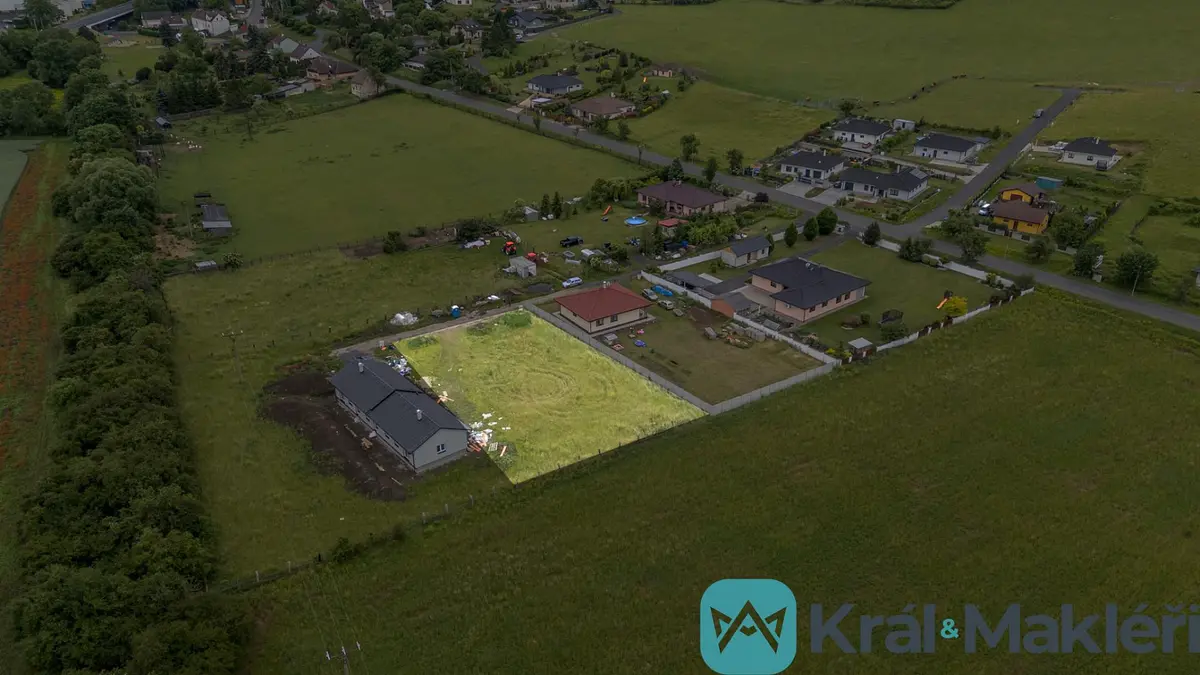 Prodej pozemku 500 m², Korozluky · okres Most
