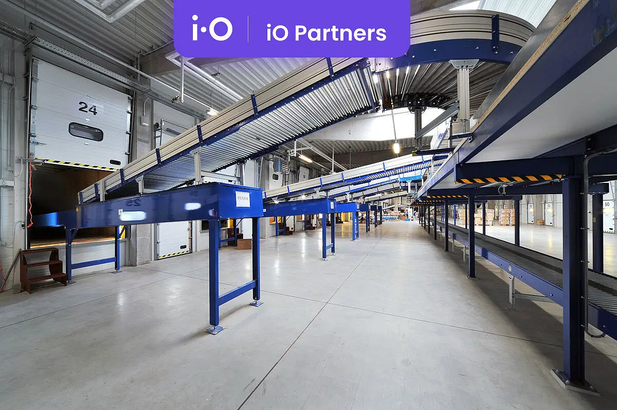 Pronájem komerčního prostoru 25000 m², Březhrad · Hradec Králové