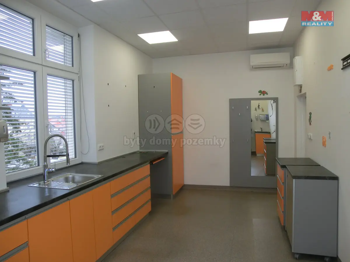 Prodej komerčního prostoru 17 m², Opava-Předměstí · Opava