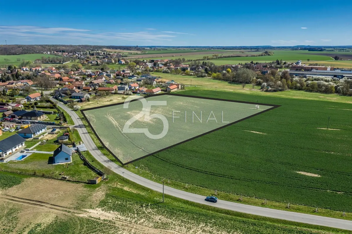 Prodej pozemku 699 m², U Školy · Všejany