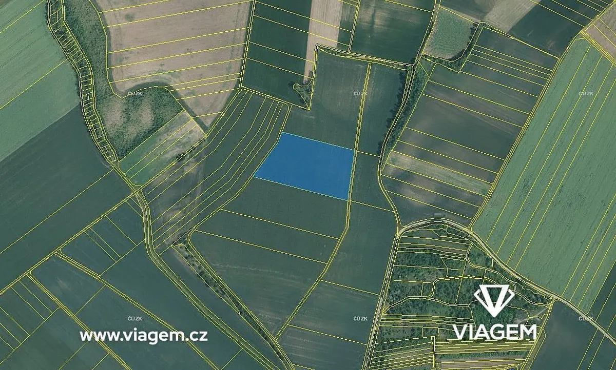 Prodej pozemku 1177 m², Podbořany · okres Louny