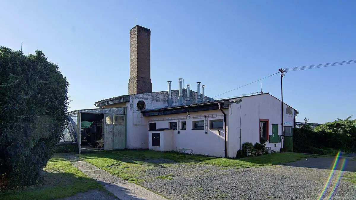 Prodej komerčního prostoru 4000 m², Staroholická · Holice v Čechách · Holice
