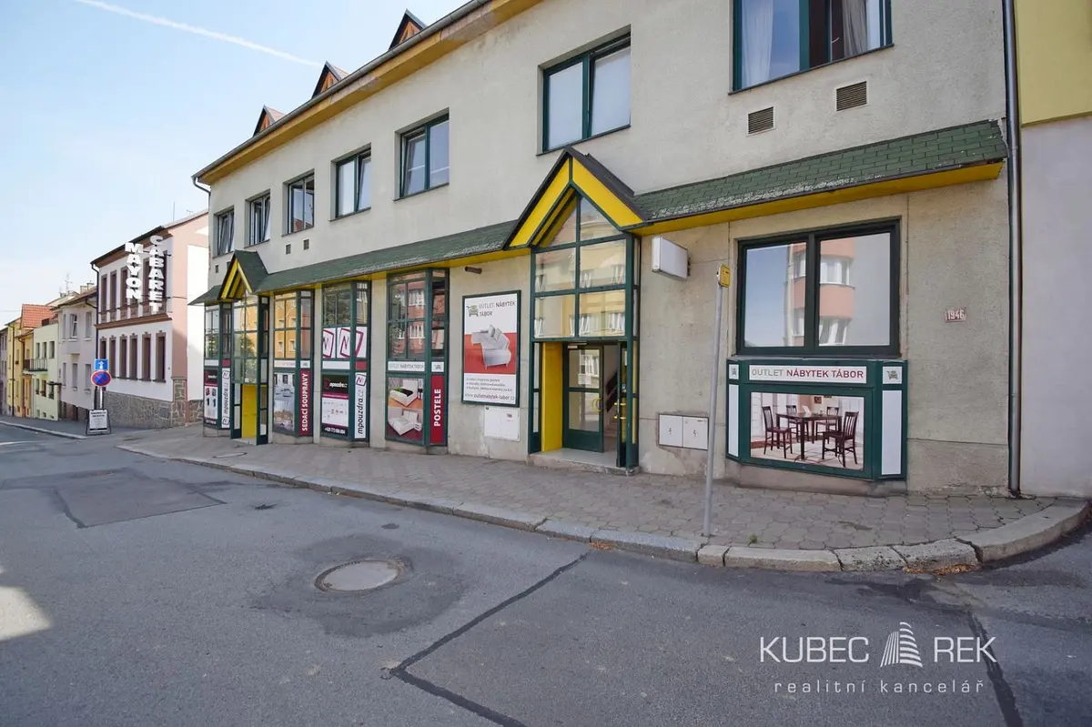 Pronájem komerčního prostoru 490 m², Vančurova · Tábor