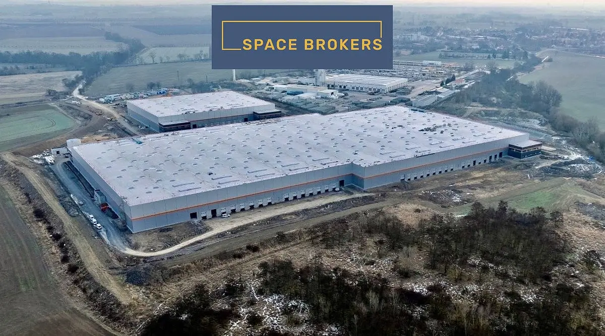 Pronájem komerčního prostoru 4300 m², Lužec nad Vltavou · okres Mělník