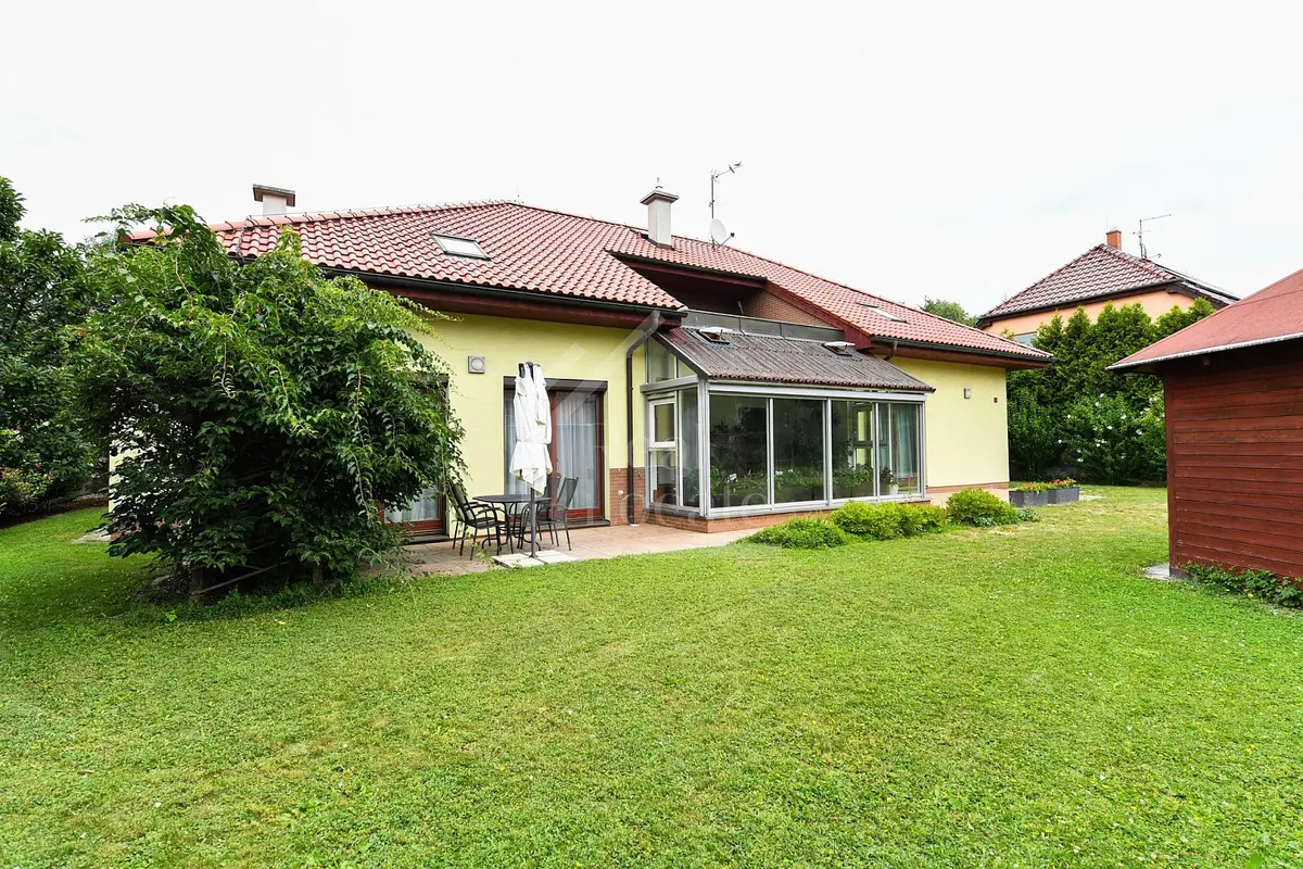 Pronájem domu 310 m², Na průhonu · Čimice