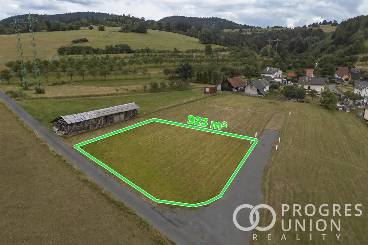 Prodej pozemku 923 m², Huslenky · okres Vsetín