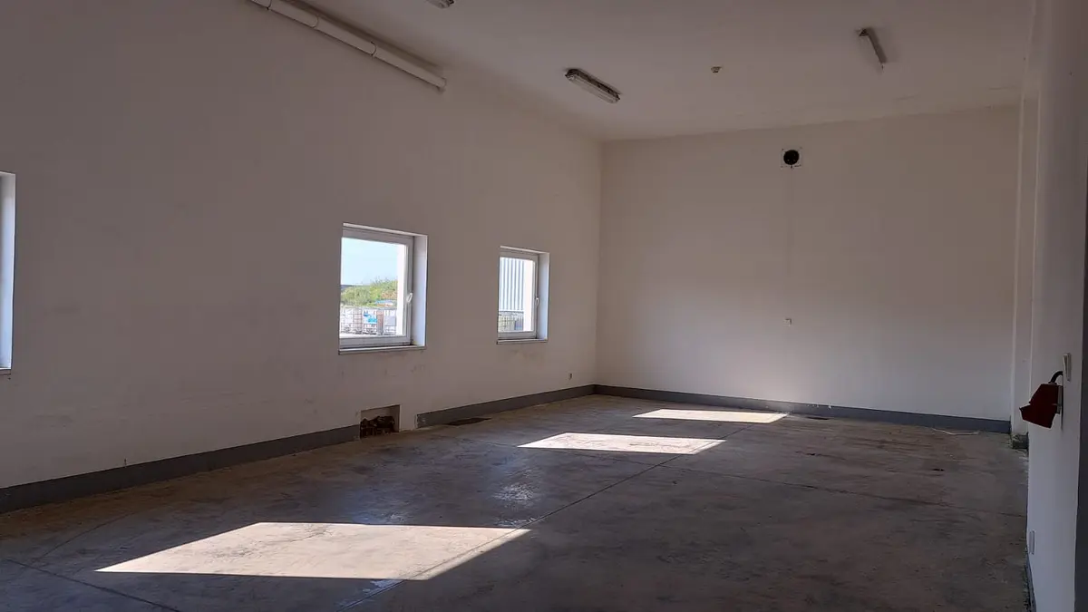 Pronájem komerčního prostoru 90 m², Luštěnice - Zelená · okres Mladá Boleslav