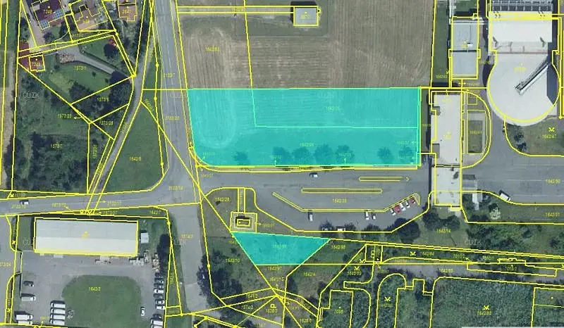 Prodej pozemku 4605 m², Kroměříž