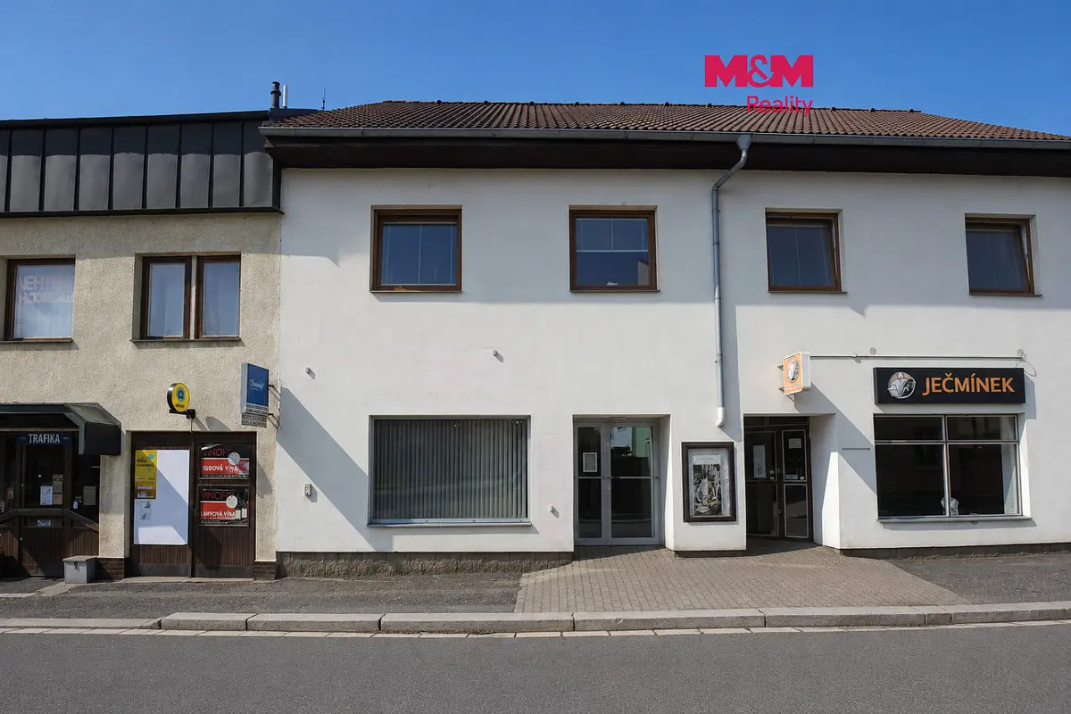 Pronájem komerčního prostoru 90 m², Komenského · Uhlířské Janovice
