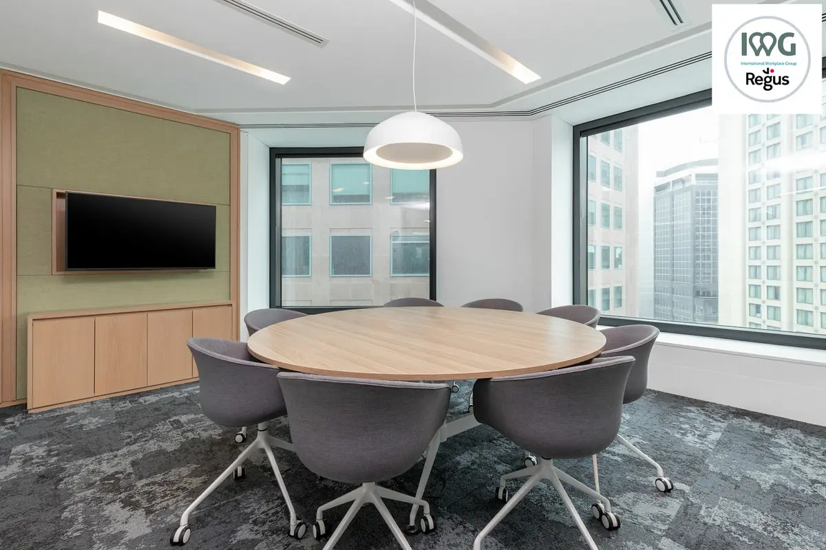 Pronájem komerčního prostoru 110 m², Lomnického · Nusle