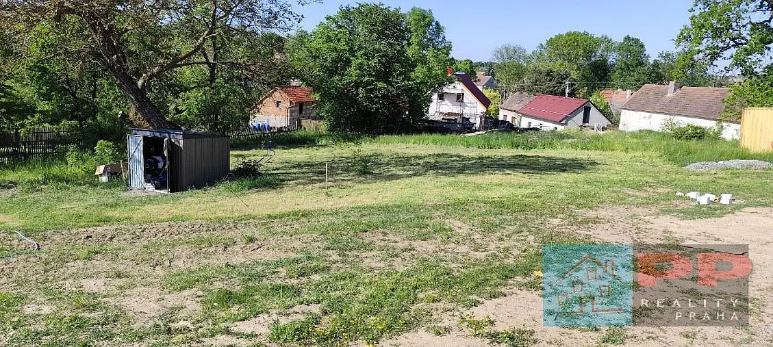 Prodej pozemku 1144 m², Panoší Újezd