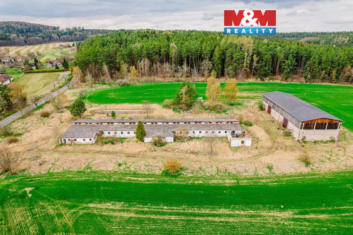 Prodej komerčního prostoru 9558 m², Všemyslice - Všeteč · okres České Budějovice
