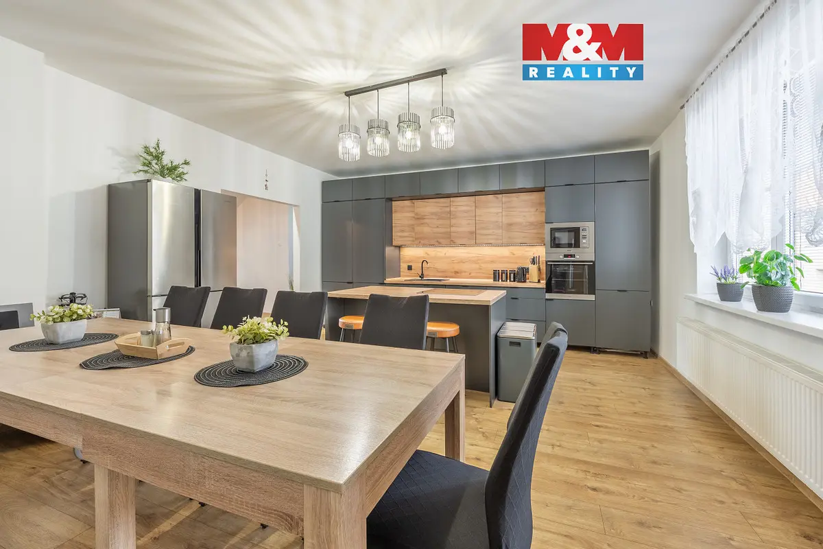 Prodej domu 210 m², IV. ulice · Vinařice u Kladna · Vinařice