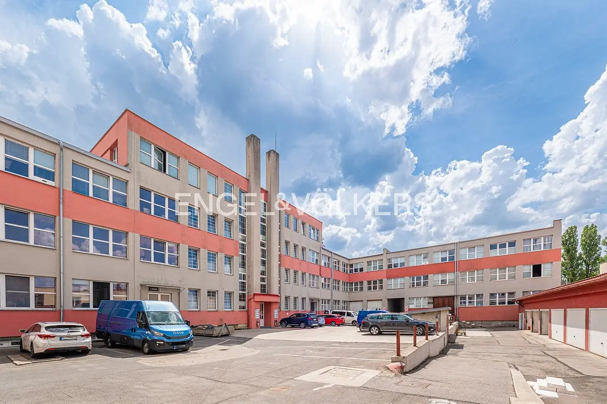 Pronájem komerčního prostoru 25 m², Nademlejnská · Hloubětín