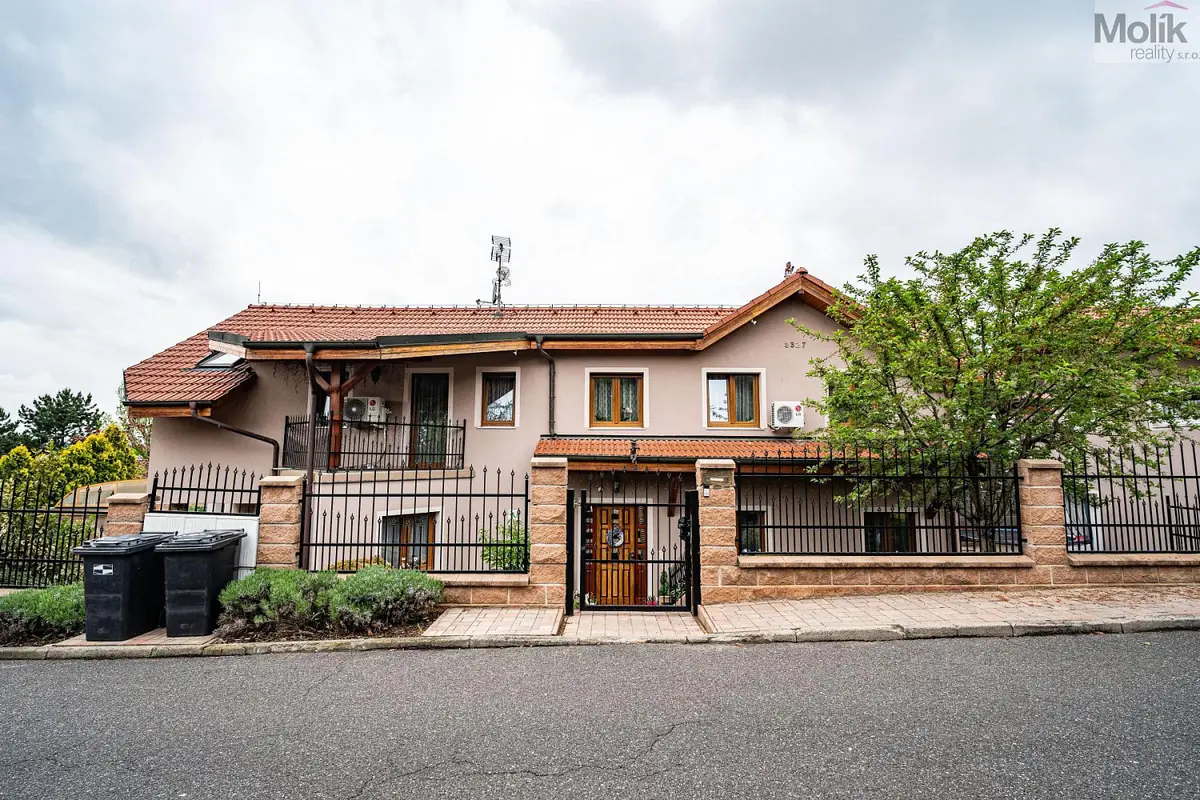 Prodej komerčního prostoru 547 m², V Sadech · Most II · Most