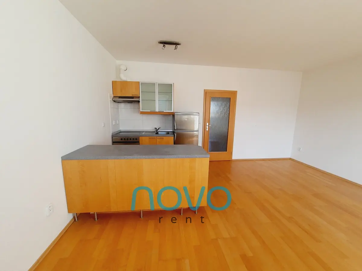 Pronájem bytu 3+kk 73 m², V Zeleném údolí · Kunratice