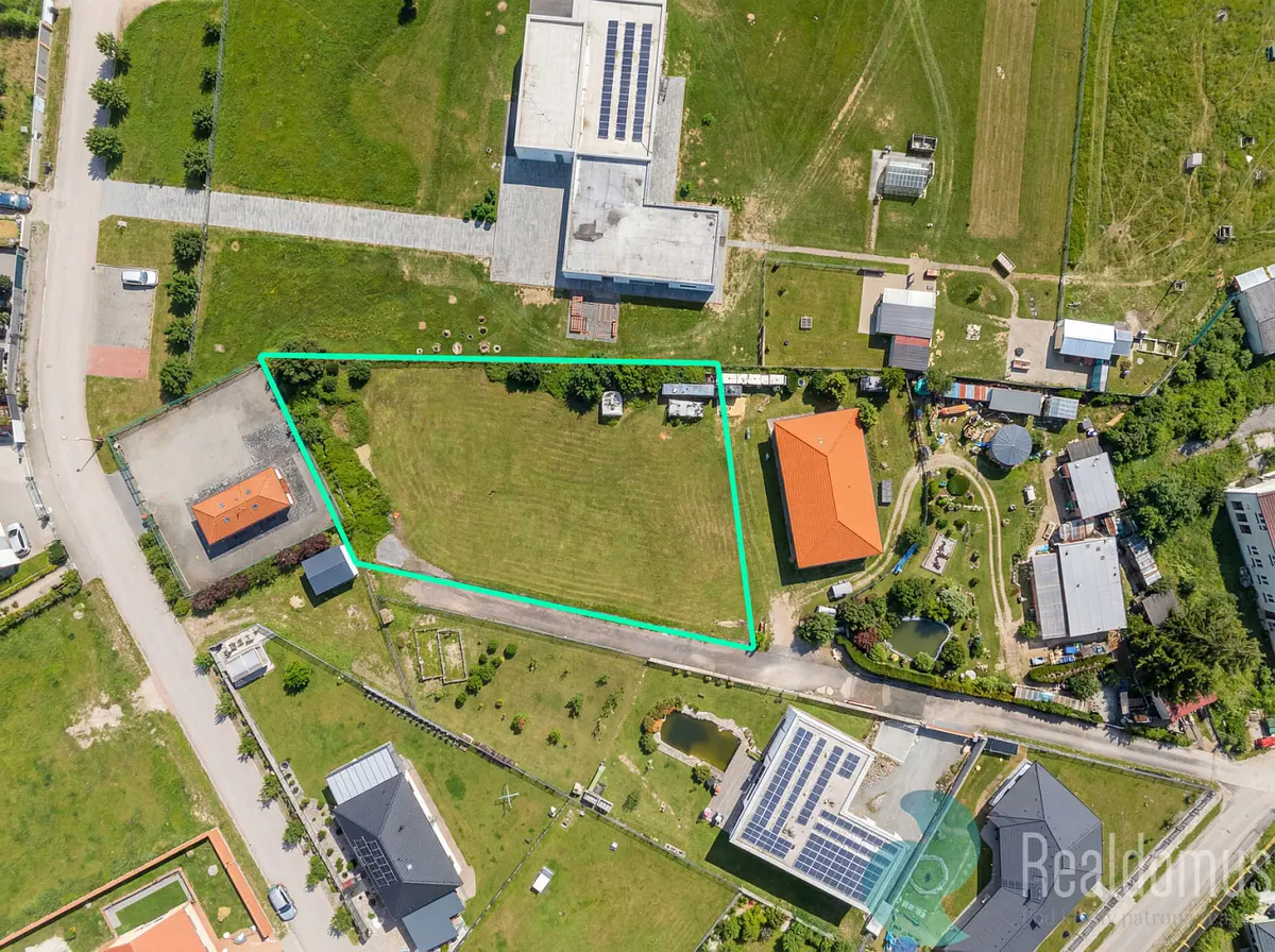 Prodej pozemku 638 m², Třeboň · okres Jindřichův Hradec