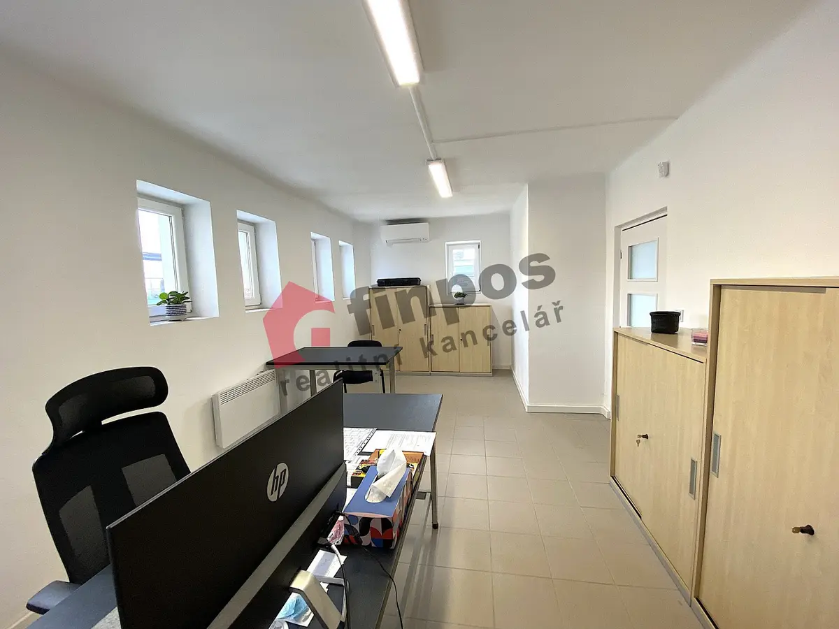 Pronájem komerčního prostoru 20 m², Pětihosty · okres Praha-východ