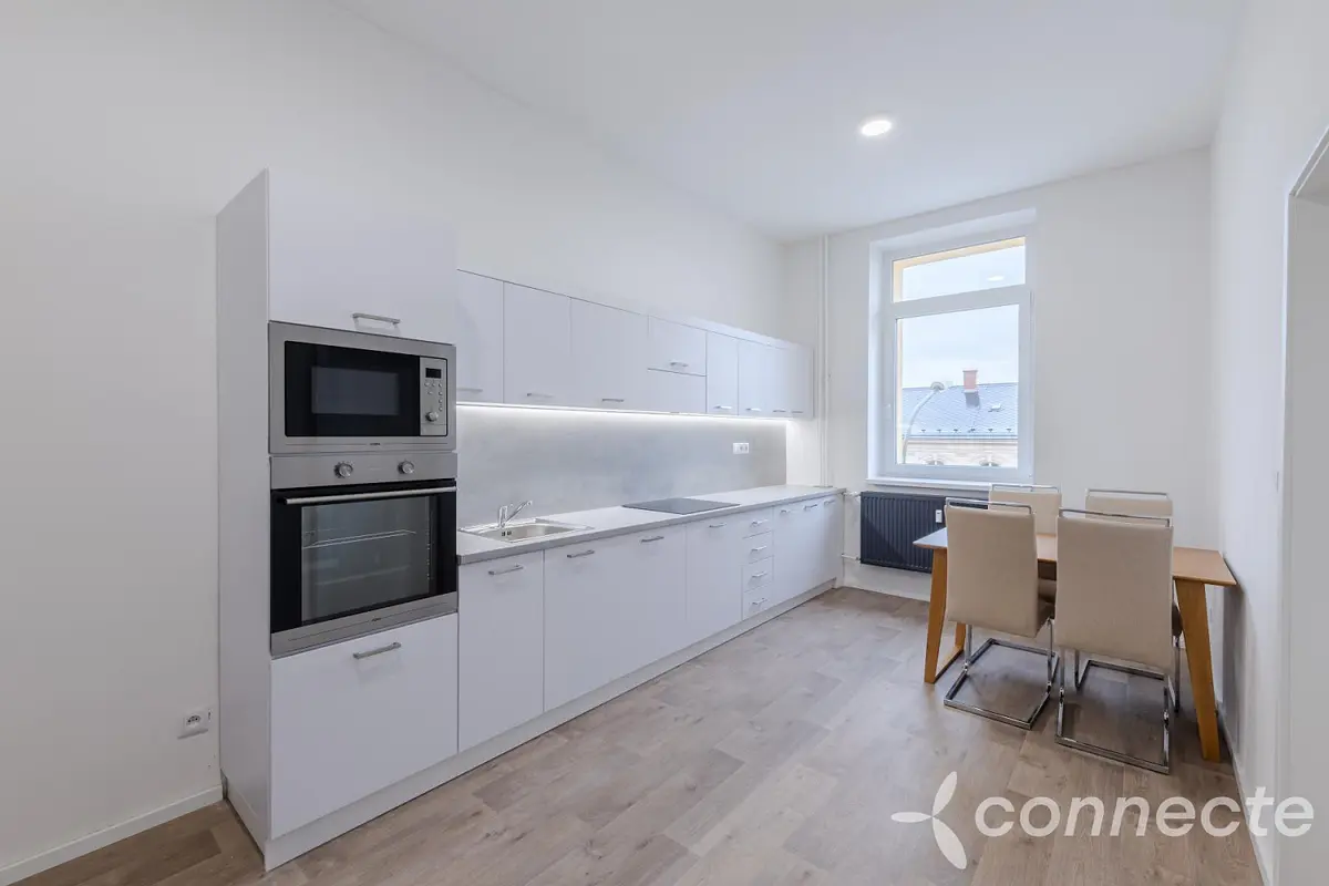 Prodej bytu 2+kk 40 m², Husova · Přerov