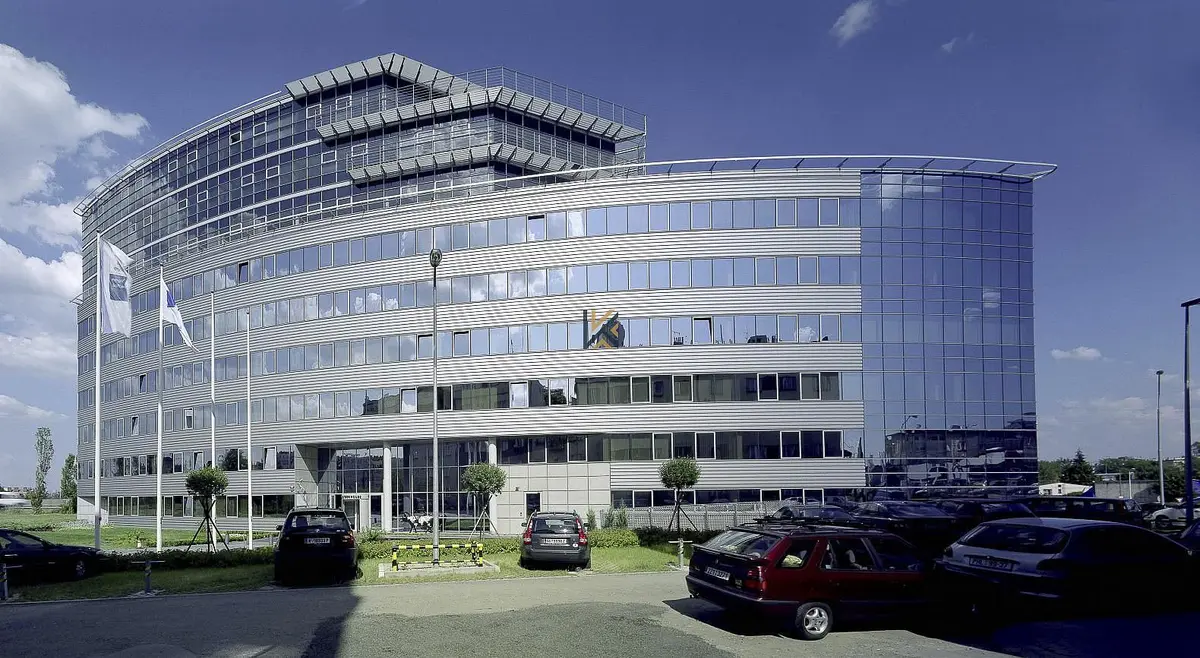 Pronájem komerčního prostoru 300 m², Doudlebská · Nusle