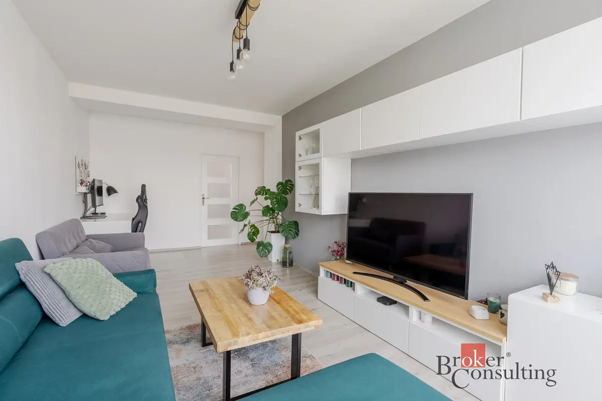 Pronájem bytu 2+1 51 m², Michelangelova · Strašnice