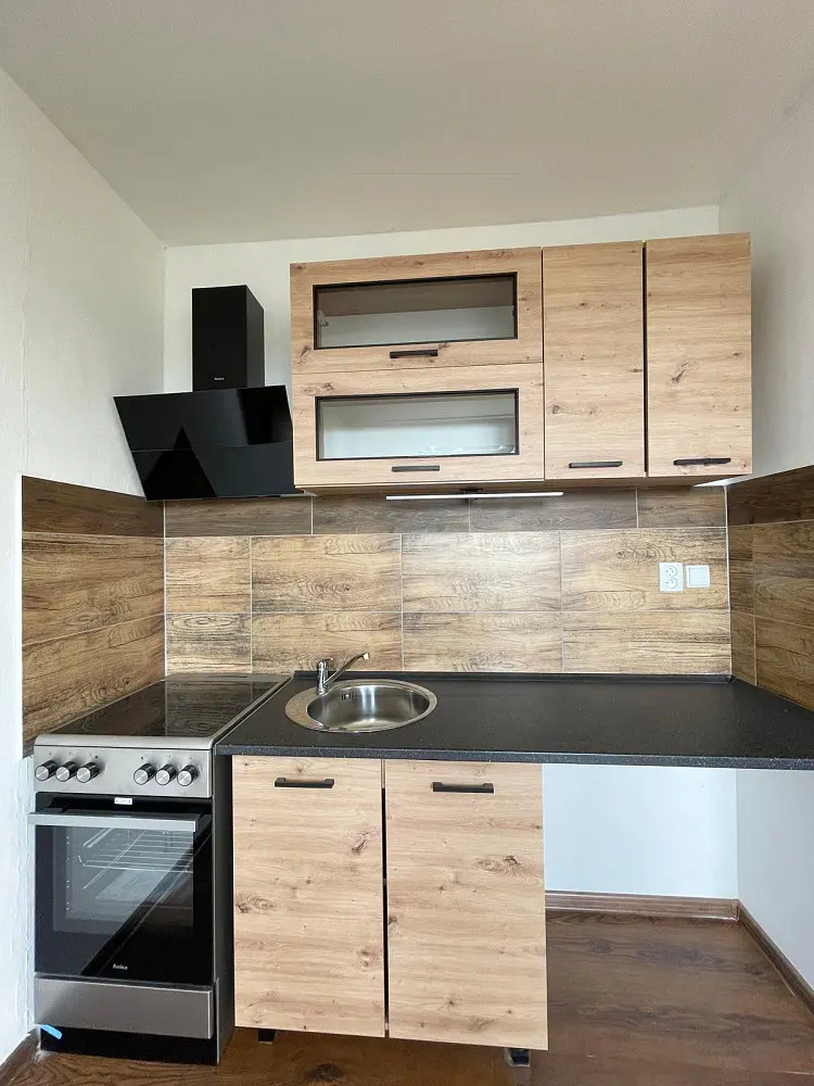 Pronájem bytu 1+1 33 m², Jirkovská · Chomutov I · Chomutov